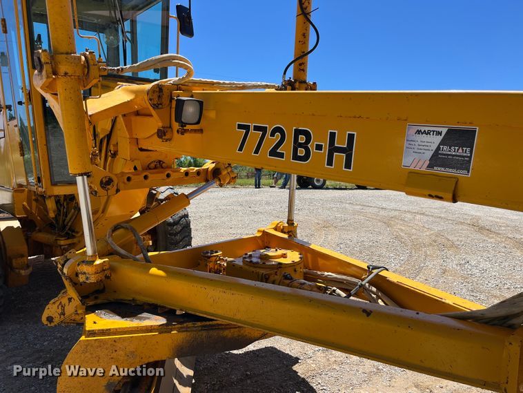 image for item EK8636 1990 John Deere 772B-H motor grader