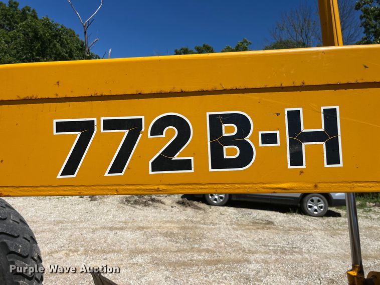 image for item EK8636 1990 John Deere 772B-H motor grader