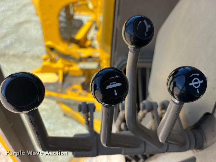 image for item EK8636 1990 John Deere 772B-H motor grader