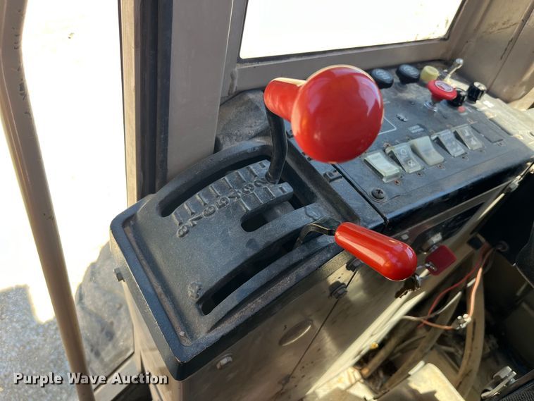 image for item EK8636 1990 John Deere 772B-H motor grader