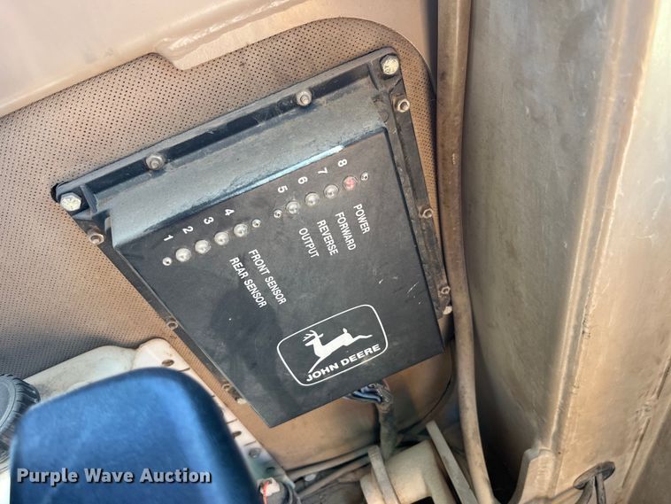 image for item EK8636 1990 John Deere 772B-H motor grader