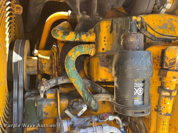 image for item EK8636 1990 John Deere 772B-H motor grader