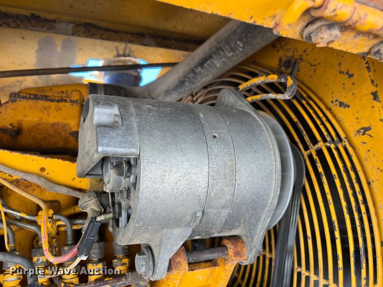 image for item EK8636 1990 John Deere 772B-H motor grader