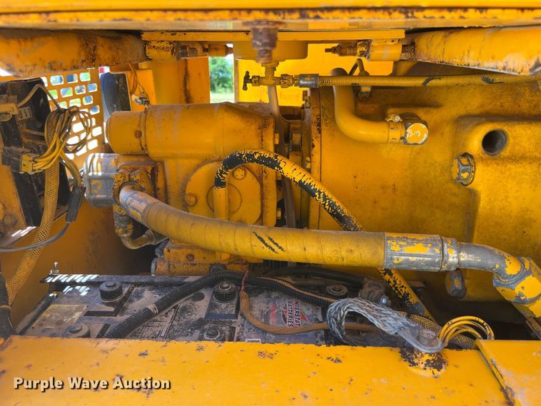 image for item EK8636 1990 John Deere 772B-H motor grader