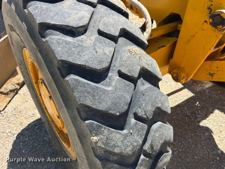 image for item EK8636 1990 John Deere 772B-H motor grader