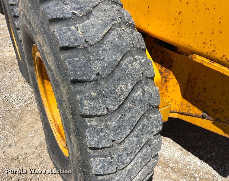 image for item EK8636 1990 John Deere 772B-H motor grader