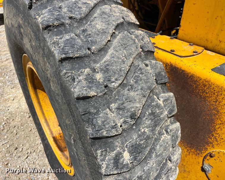 image for item EK8636 1990 John Deere 772B-H motor grader