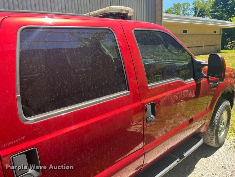 image for item EK8643 2005 Ford Excursion SUV