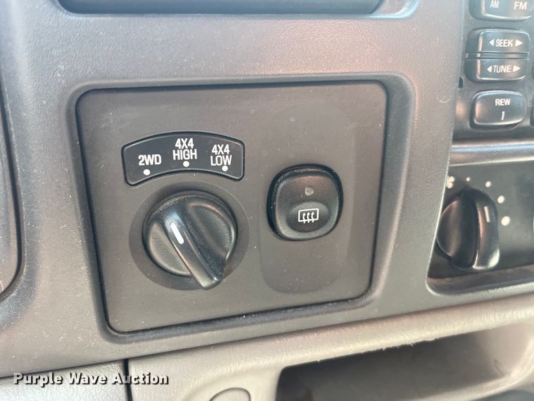 image for item EK8643 2005 Ford Excursion SUV