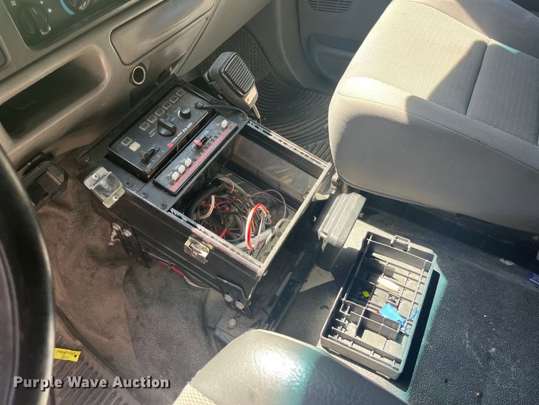 image for item EK8643 2005 Ford Excursion SUV