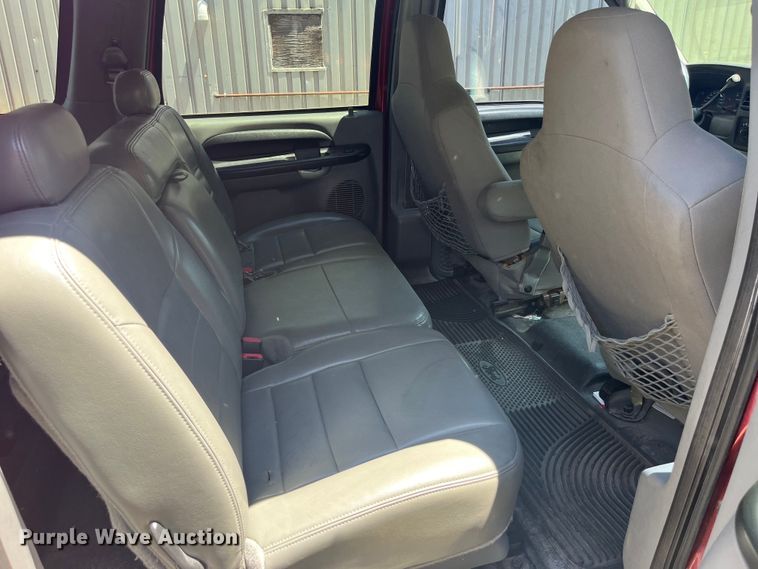 image for item EK8643 2005 Ford Excursion SUV