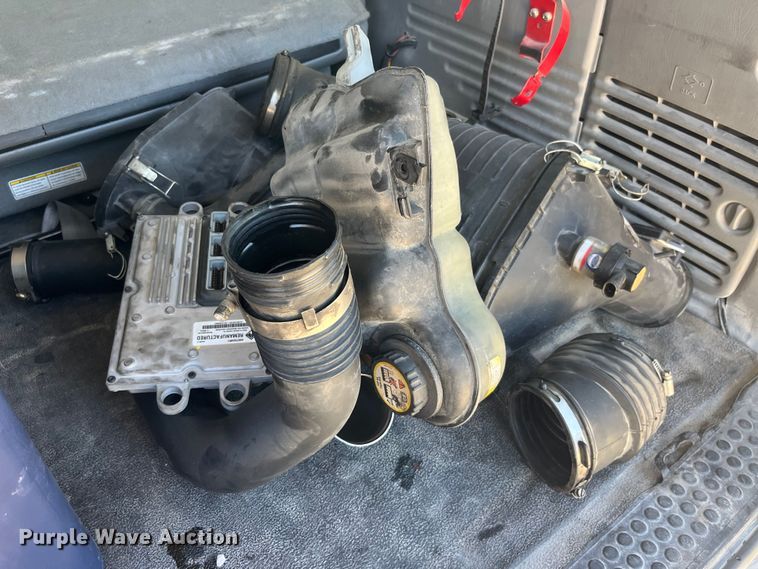 image for item EK8643 2005 Ford Excursion SUV