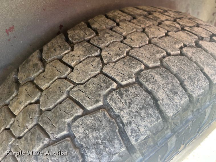 image for item EK8643 2005 Ford Excursion SUV