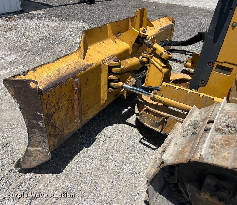 image for item EK8698 2005 John Deere 550J LGP dozer