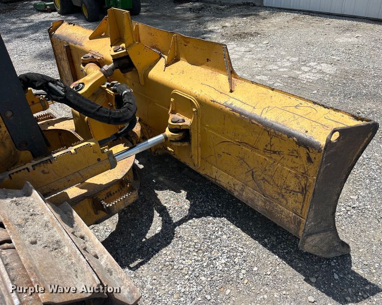 image for item EK8698 2005 John Deere 550J LGP dozer