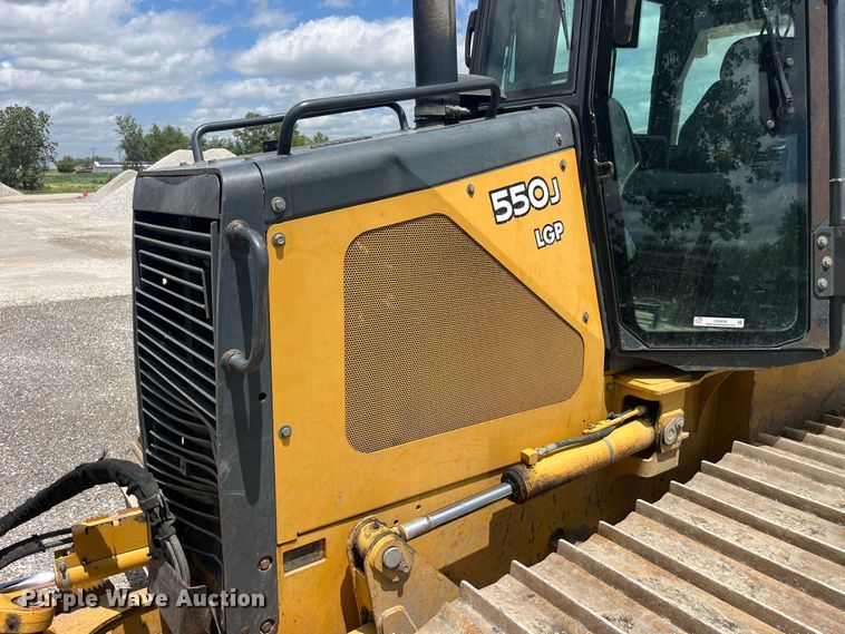 image for item EK8698 2005 John Deere 550J LGP dozer