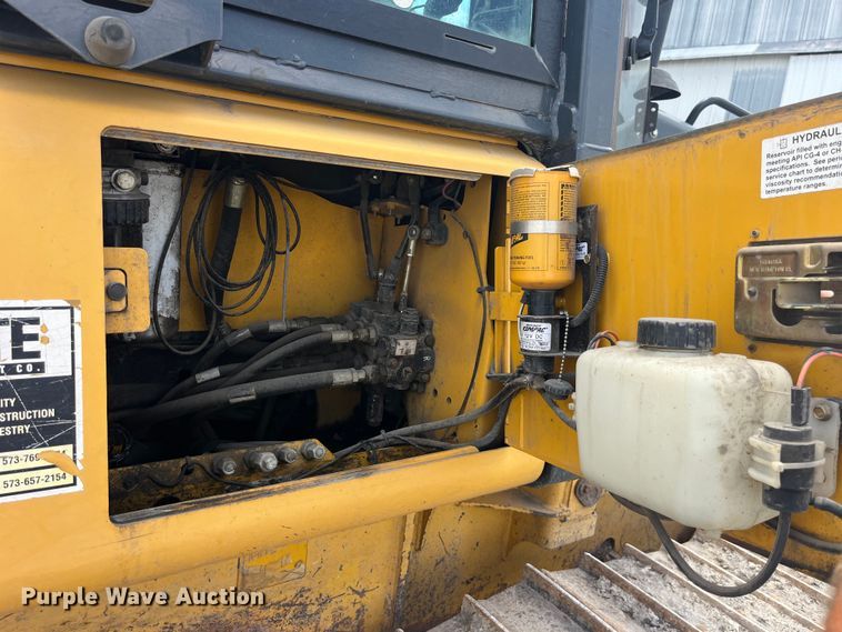 image for item EK8698 2005 John Deere 550J LGP dozer