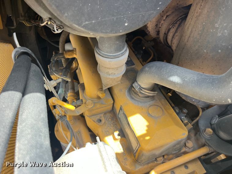 image for item EK8698 2005 John Deere 550J LGP dozer