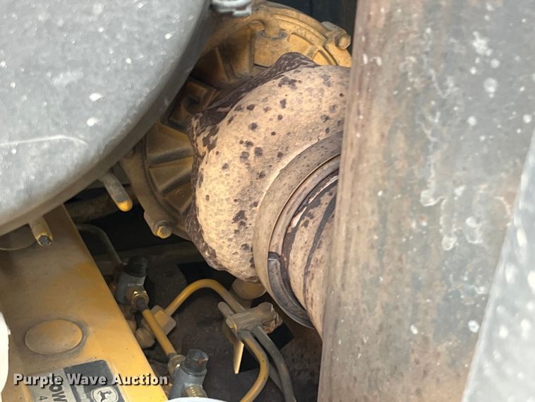 image for item EK8698 2005 John Deere 550J LGP dozer