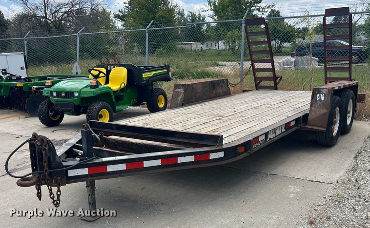 image for item EK8699 1999 Towmaster C-10 equipment trailer