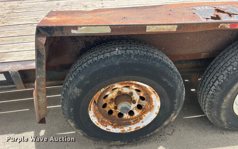 image for item EK8699 1999 Towmaster C-10 equipment trailer