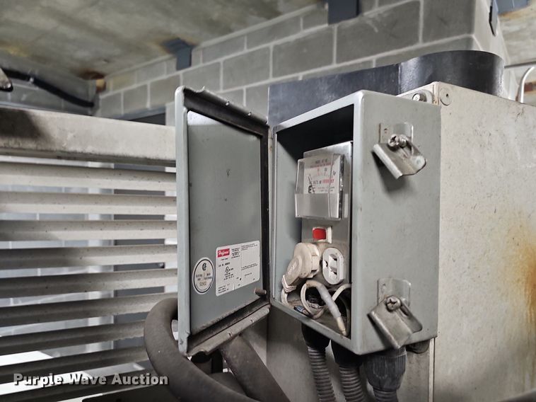 image for item IO9975 2008 Nilfisk-Advance Technologies Cyclone 4500 4WS surface cleaner