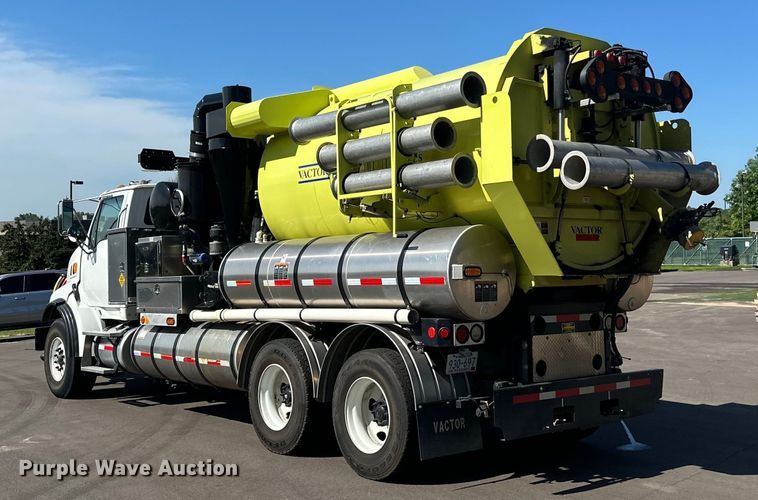 image for item LR9369 2009 Sterling  sewer jetter truck