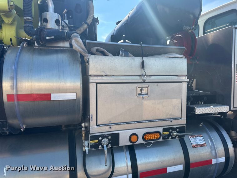 image for item LR9369 2009 Sterling  sewer jetter truck