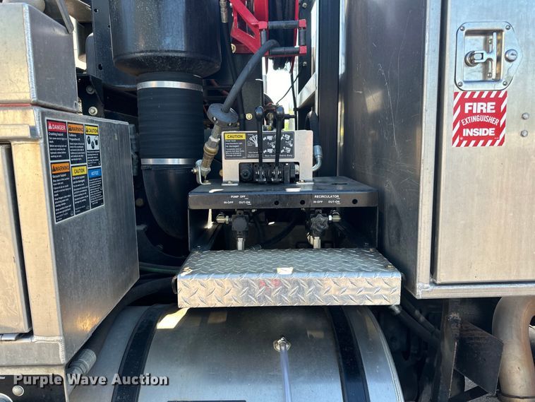 image for item LR9369 2009 Sterling  sewer jetter truck