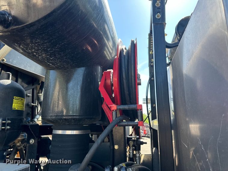 image for item LR9369 2009 Sterling  sewer jetter truck