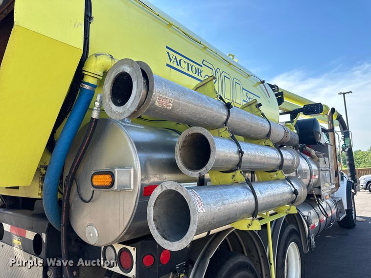 image for item LR9369 2009 Sterling  sewer jetter truck