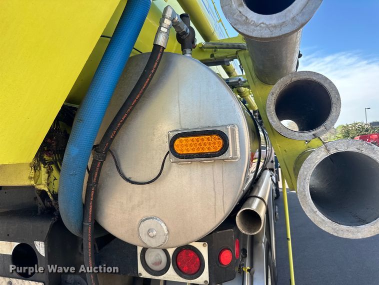 image for item LR9369 2009 Sterling  sewer jetter truck