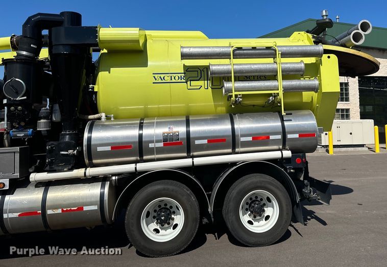 image for item LR9369 2009 Sterling  sewer jetter truck