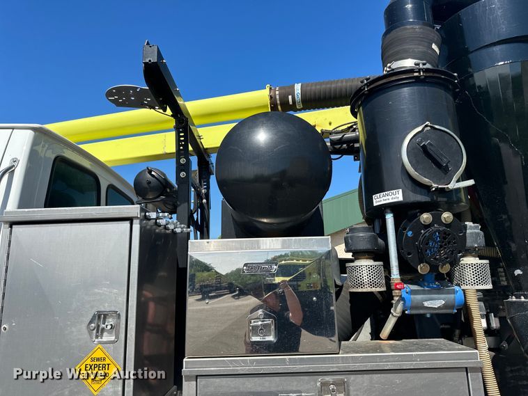 image for item LR9369 2009 Sterling  sewer jetter truck