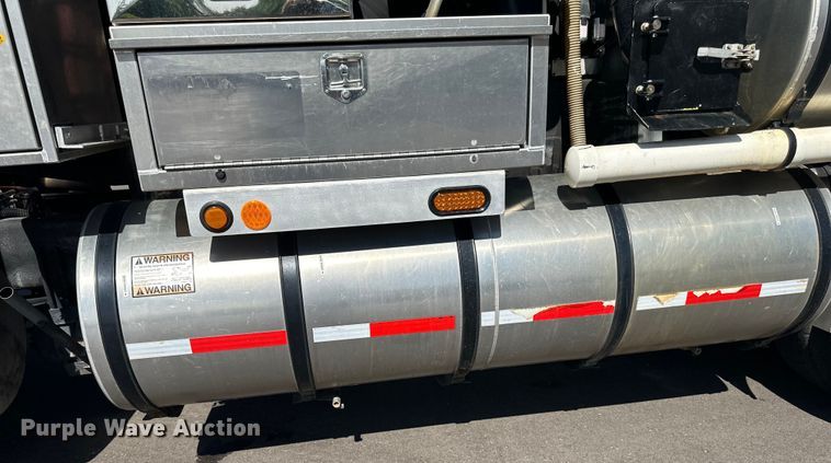 image for item LR9369 2009 Sterling  sewer jetter truck