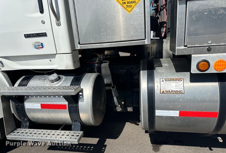 image for item LR9369 2009 Sterling  sewer jetter truck