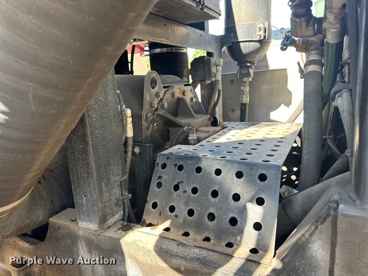 image for item LR9369 2009 Sterling  sewer jetter truck