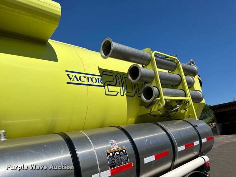 image for item LR9369 2009 Sterling  sewer jetter truck