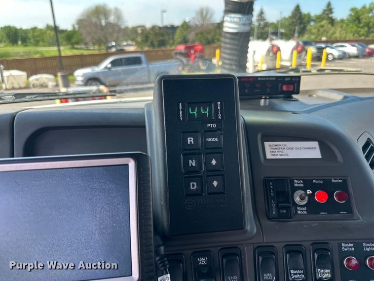 image for item LR9369 2009 Sterling  sewer jetter truck