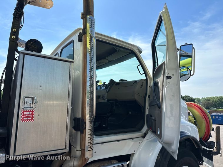 image for item LR9369 2009 Sterling  sewer jetter truck