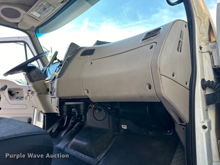 image for item LR9369 2009 Sterling  sewer jetter truck