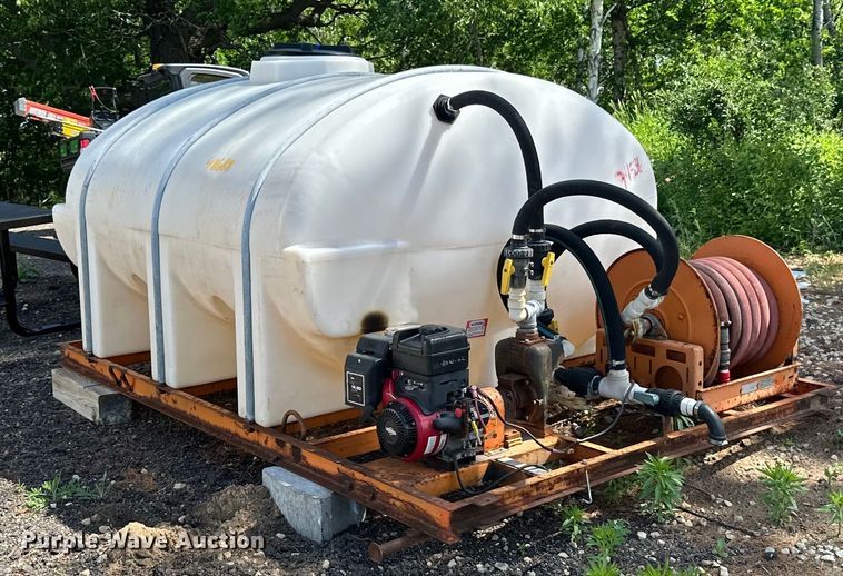 image for item LR9370 Poly tank