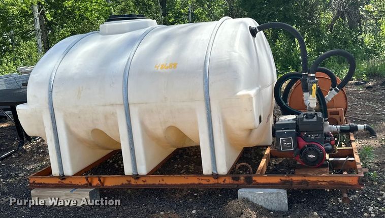 image for item LR9370 Poly tank