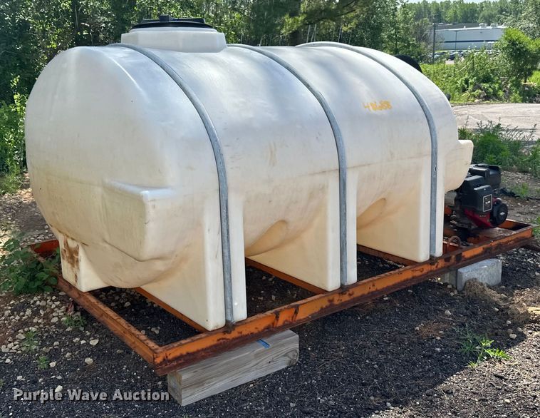 image for item LR9370 Poly tank