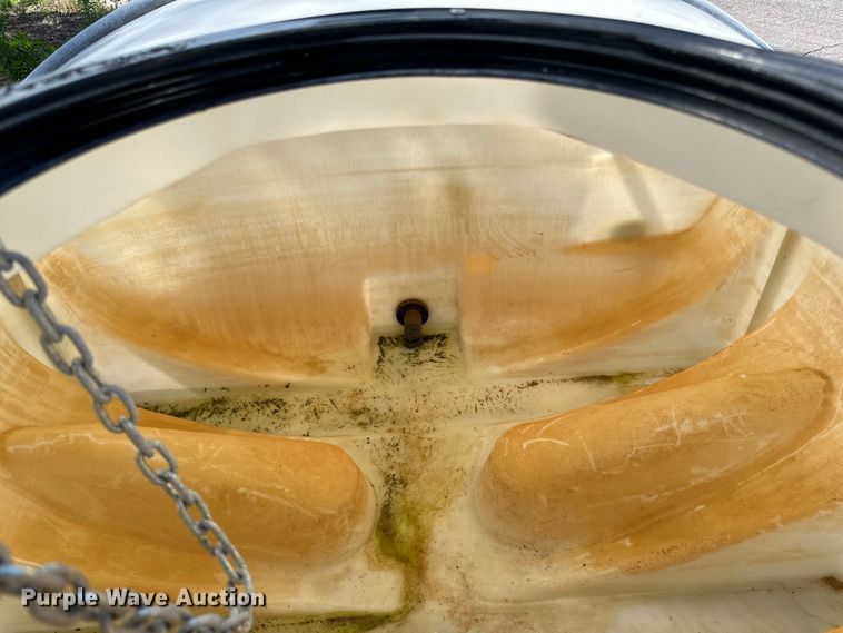 image for item LR9370 Poly tank