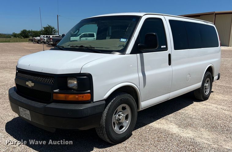 image for item LU9895 2008 Chevrolet Express 1500 van