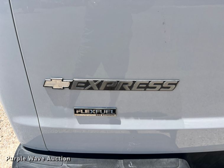 image for item LU9895 2008 Chevrolet Express 1500 van