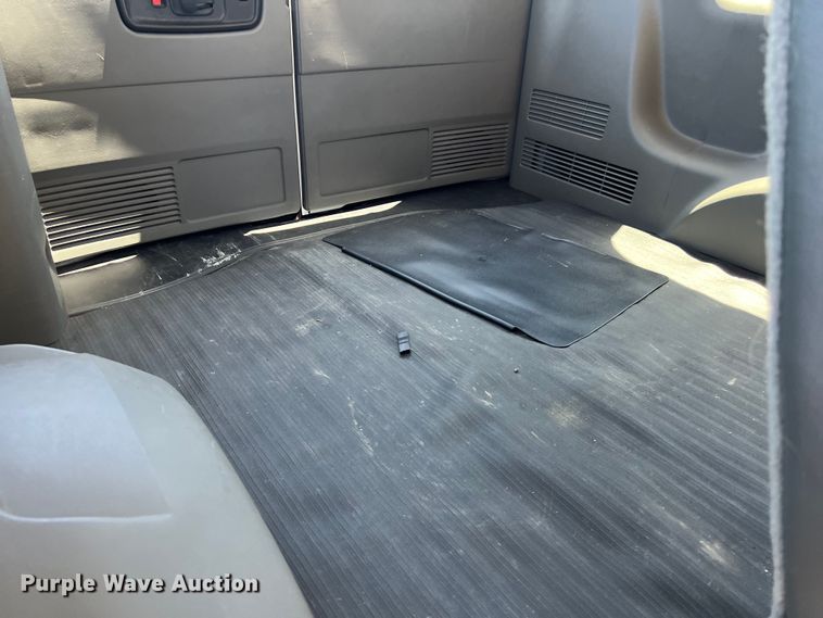 image for item LU9895 2008 Chevrolet Express 1500 van