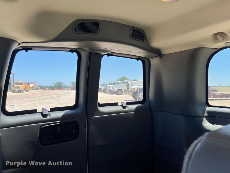 image for item LU9895 2008 Chevrolet Express 1500 van