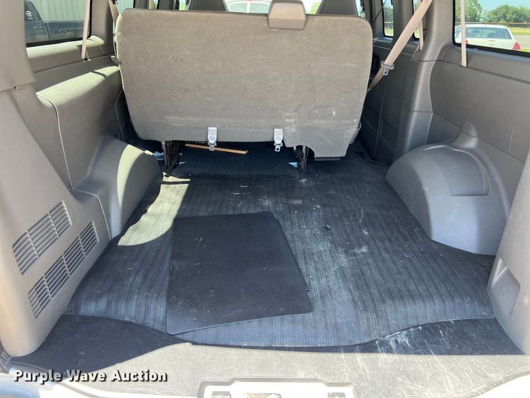 image for item LU9895 2008 Chevrolet Express 1500 van
